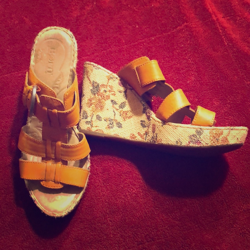 Born Floral Sandals